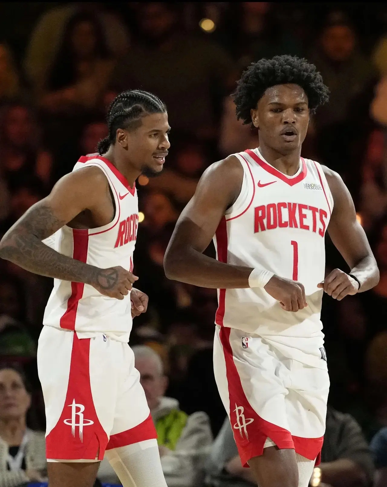 100T力克KT,Zeus开启传奇时刻强强对话2025世界赛,点燃全场激情 100T力克KT,Zeus开启传奇时刻强强对话2025世界赛,点燃全场激情